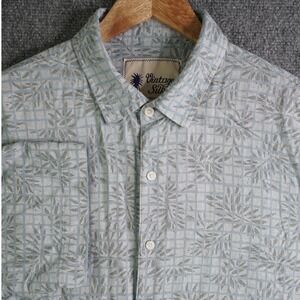 Vintage Silk Circa 1969 Mens XL Silk Rayon Blend Short Sleeve Button Up Shirt